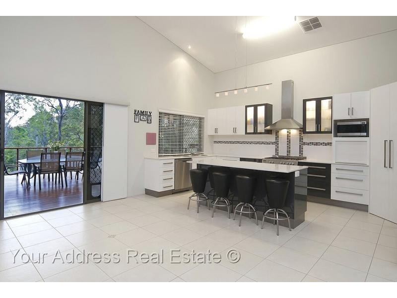 20 Goldfinch Court, Greenbank QLD 4124