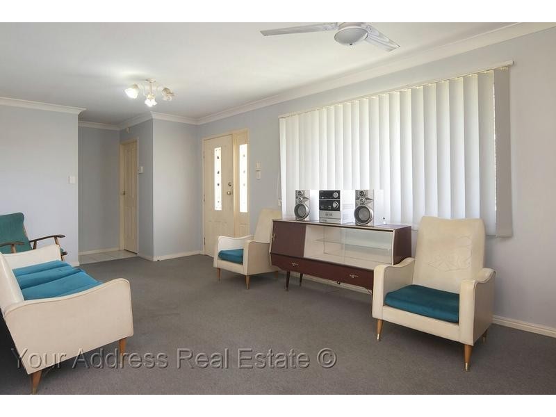 52 Bushland Drive, Regents Park QLD 4118