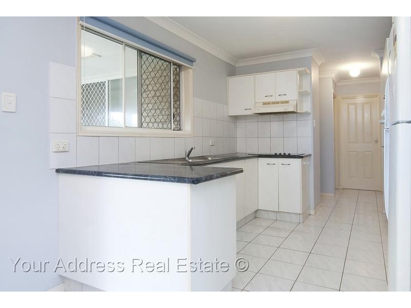 52 Bushland Drive, Regents Park QLD 4118