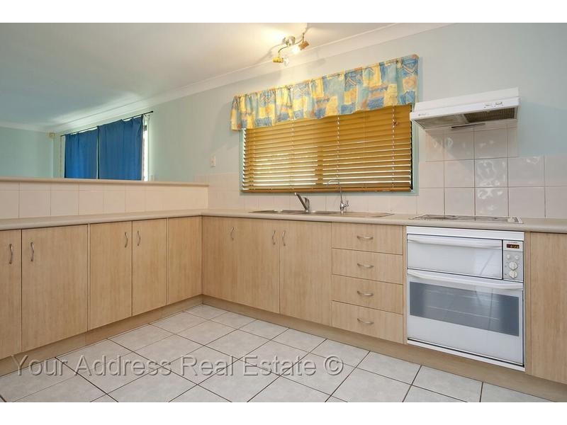 37 Gordonia Drive, Regents Park QLD 4118
