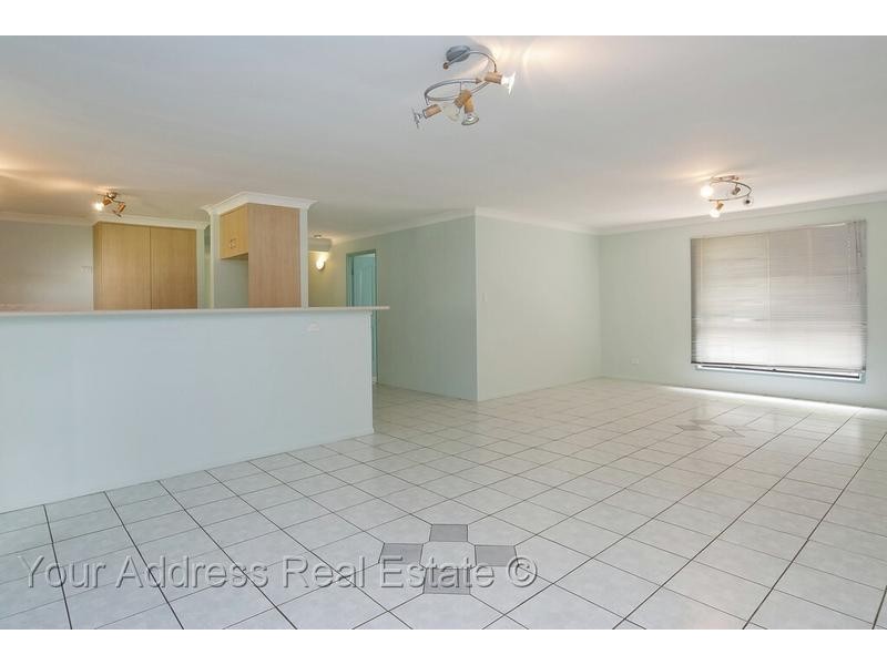 37 Gordonia Drive, Regents Park QLD 4118