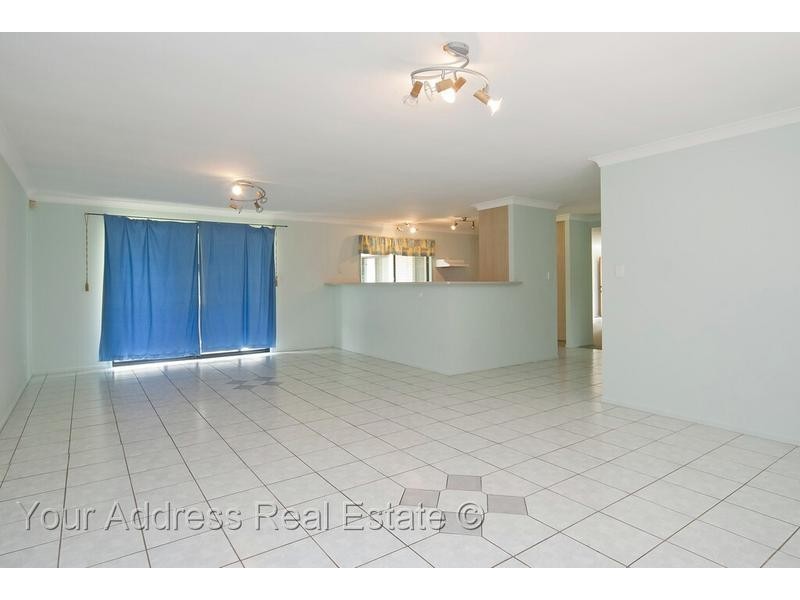 37 Gordonia Drive, Regents Park QLD 4118