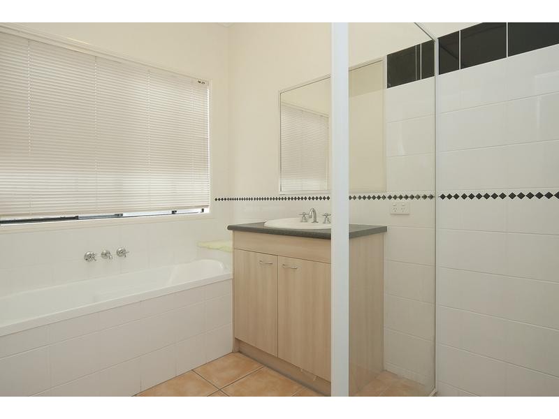 16 Capricorn Avenue, Crestmead QLD 4132