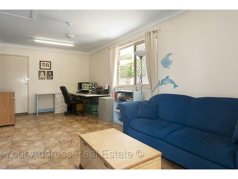 5 Pandanus Court, Regents Park QLD 4118