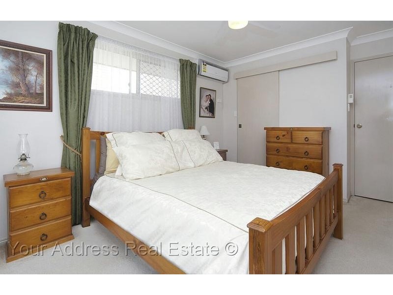 5 Pandanus Court, Regents Park QLD 4118