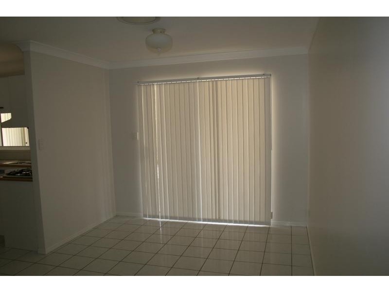 10 Carlos Street, Hillcrest QLD 4118