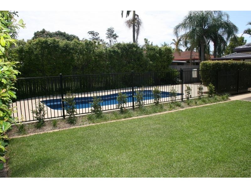 10 Carlos Street, Hillcrest QLD 4118