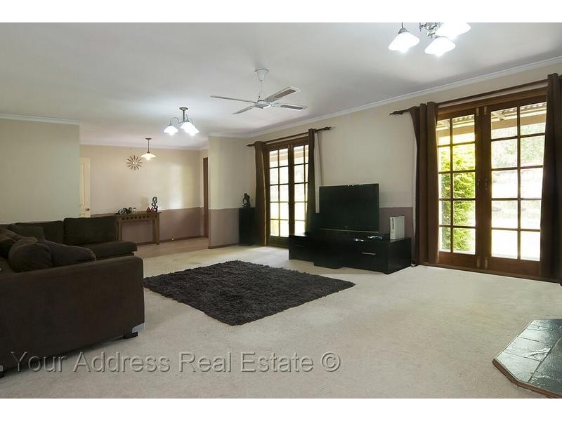 85 Hives Road, North Maclean QLD 4280