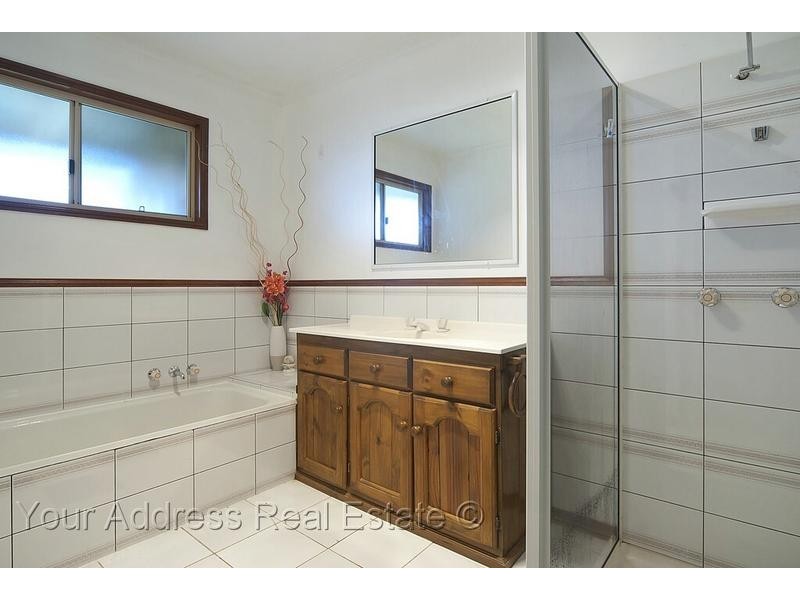 85 Hives Road, North Maclean QLD 4280