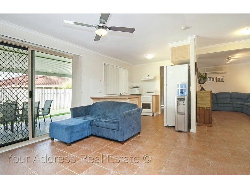 110 Bottlebrush Drive, Regents Park QLD 4118