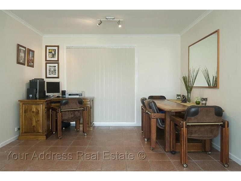 110 Bottlebrush Drive, Regents Park QLD 4118