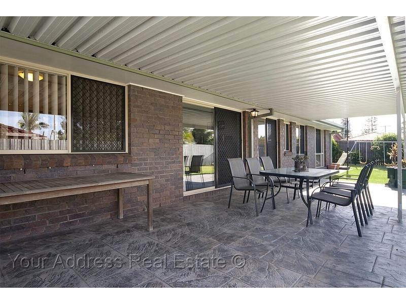 110 Bottlebrush Drive, Regents Park QLD 4118