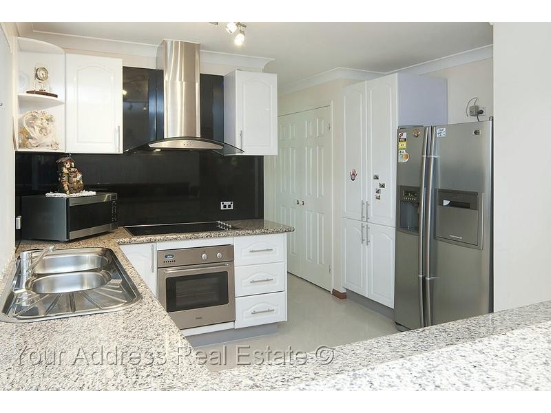 63 Solandra Circuit, Regents Park QLD 4118