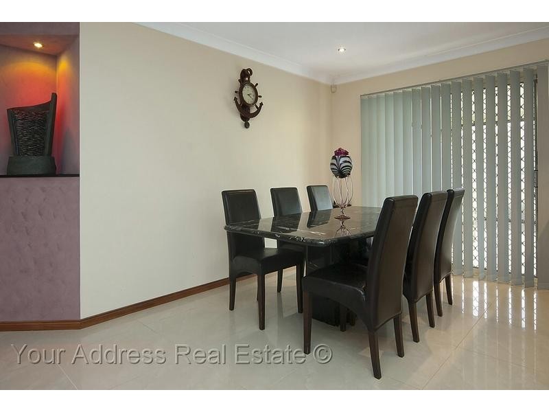 63 Solandra Circuit, Regents Park QLD 4118