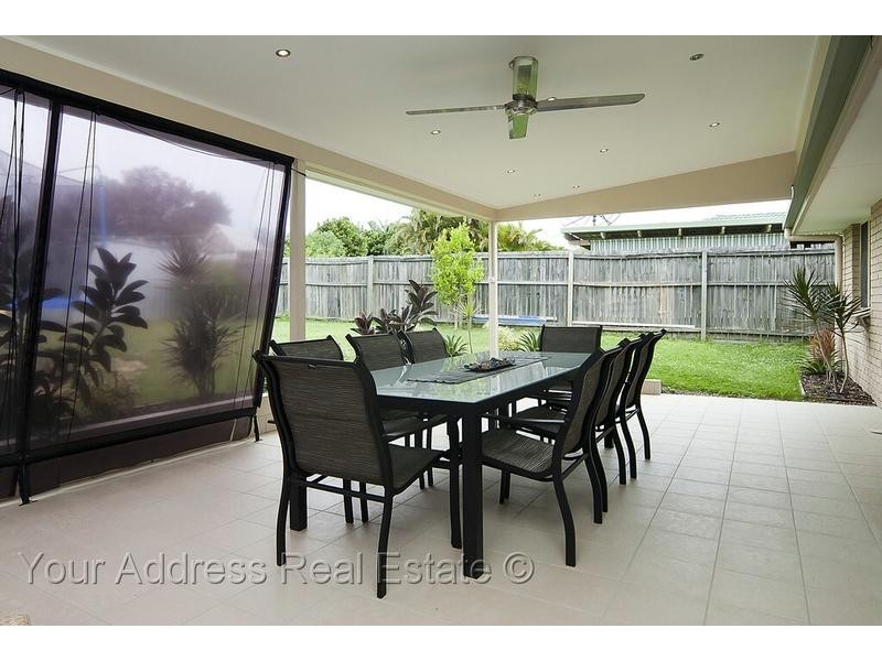 63 Solandra Circuit, Regents Park QLD 4118