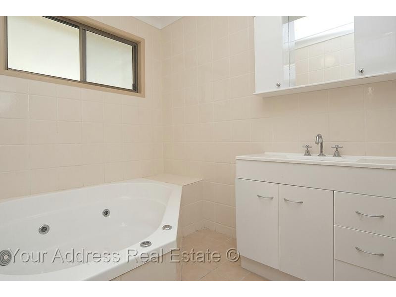 48 Hakari Street, Crestmead QLD 4132