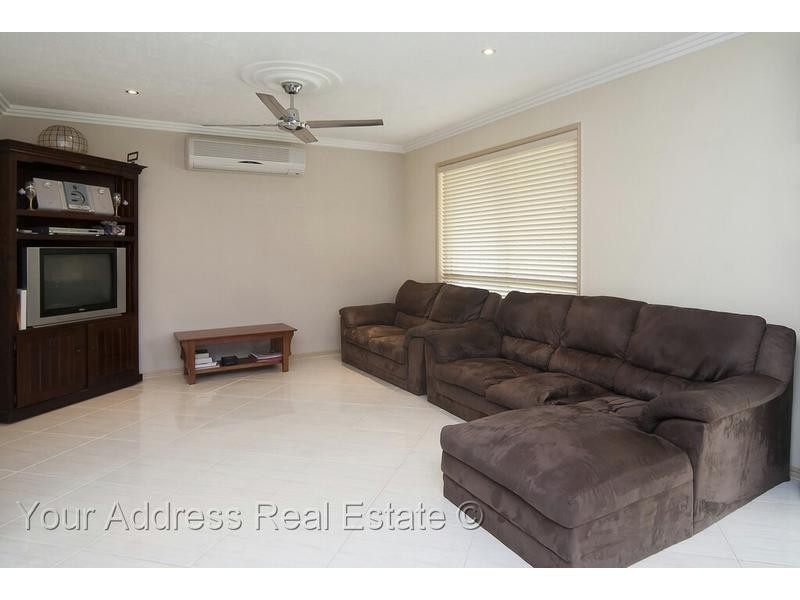 15 Craig Street, Crestmead QLD 4132