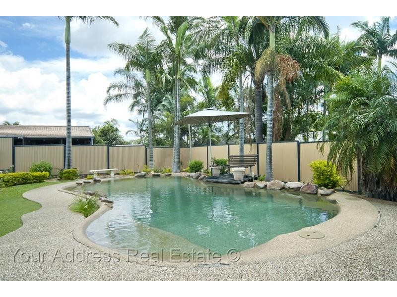 13 Newburn Street, Hillcrest QLD 4118