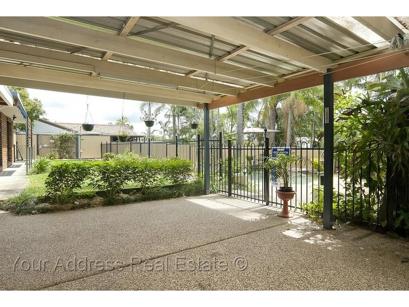 13 Newburn Street, Hillcrest QLD 4118