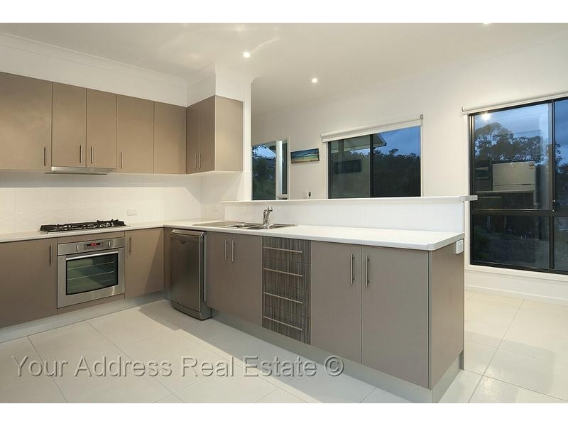 12 Bindarri Close, Waterford QLD 4133