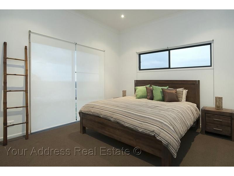 12 Bindarri Close, Waterford QLD 4133