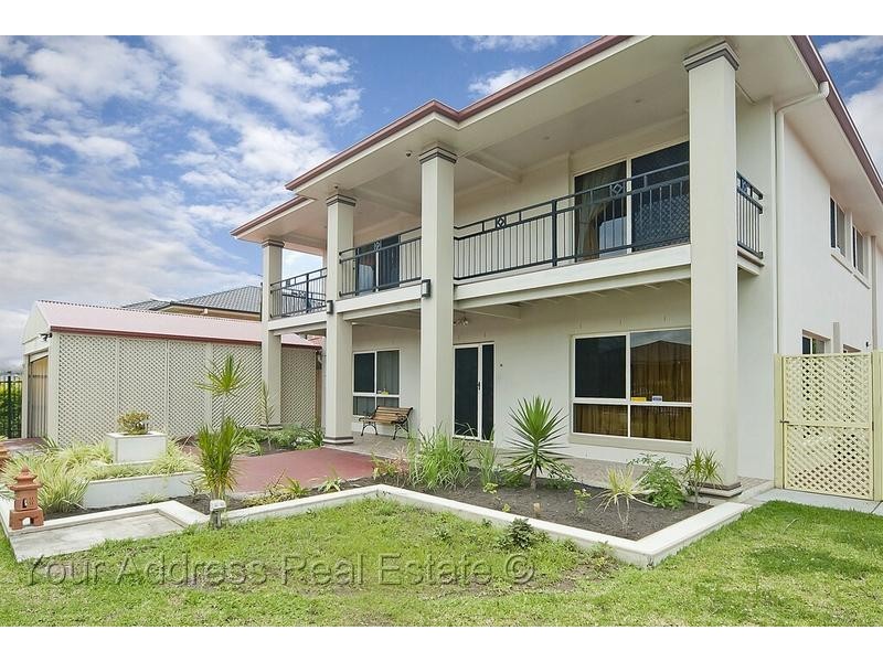 16 Cornell Close, Regents Park QLD 4118