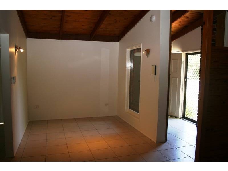 65 Estramina Road, Regents Park QLD 4118