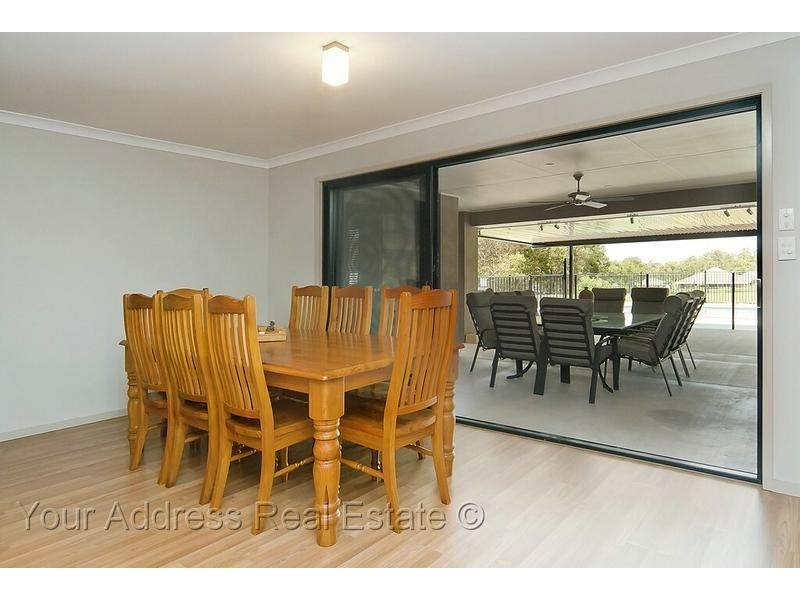 18 Laurina Drive, New Beith QLD 4124