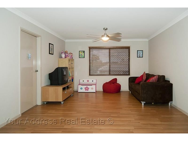 18 Laurina Drive, New Beith QLD 4124