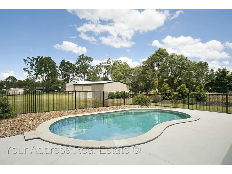 18 Laurina Drive, New Beith QLD 4124