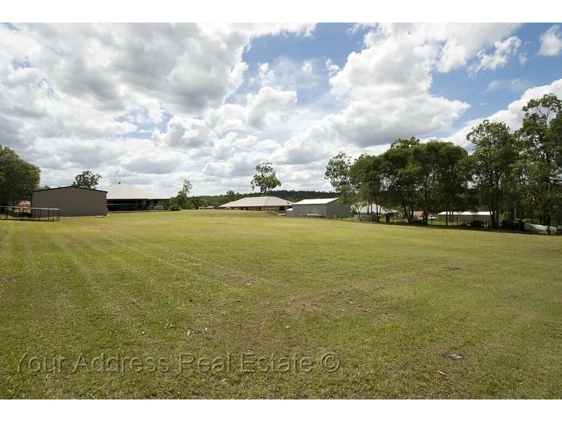 18 Laurina Drive, New Beith QLD 4124