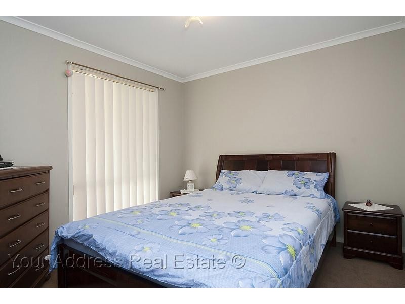 9 Billabong Court, Regents Park QLD 4118