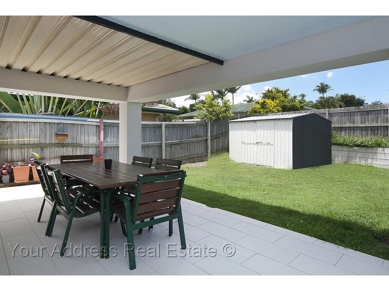 9 Billabong Court, Regents Park QLD 4118