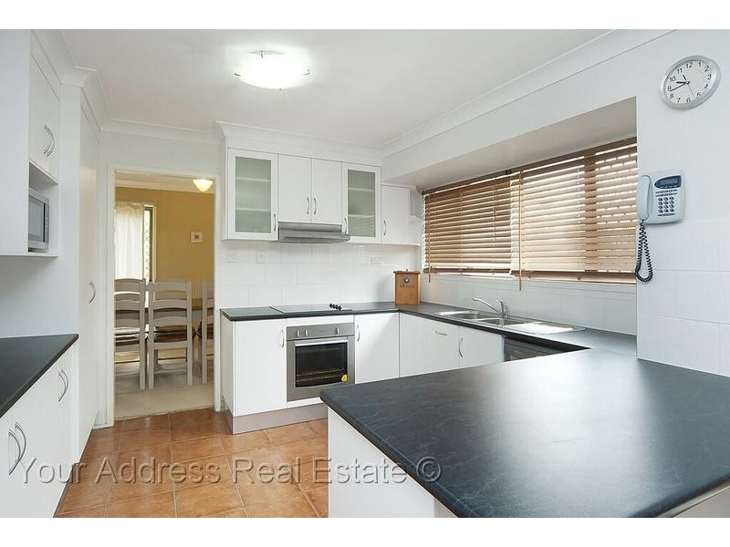 80 Parkroyal Crescent, Regents Park QLD 4118