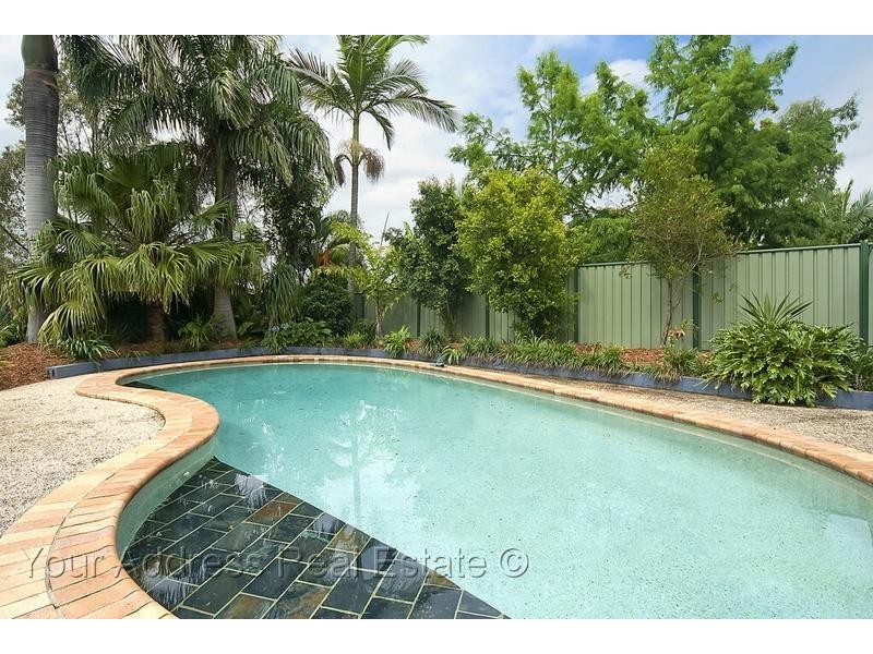 80 Parkroyal Crescent, Regents Park QLD 4118