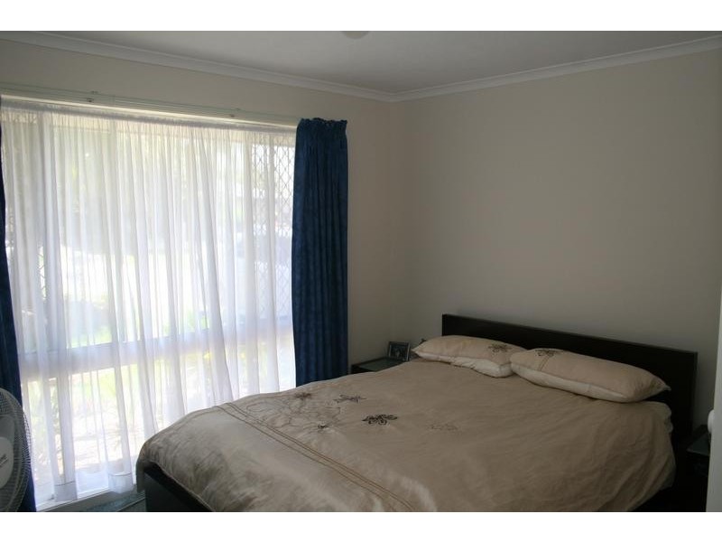 9 Algol St, Regents Park QLD 4118