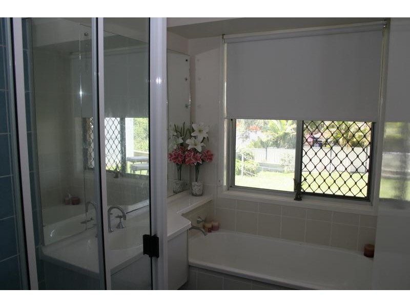 9 Algol St, Regents Park QLD 4118