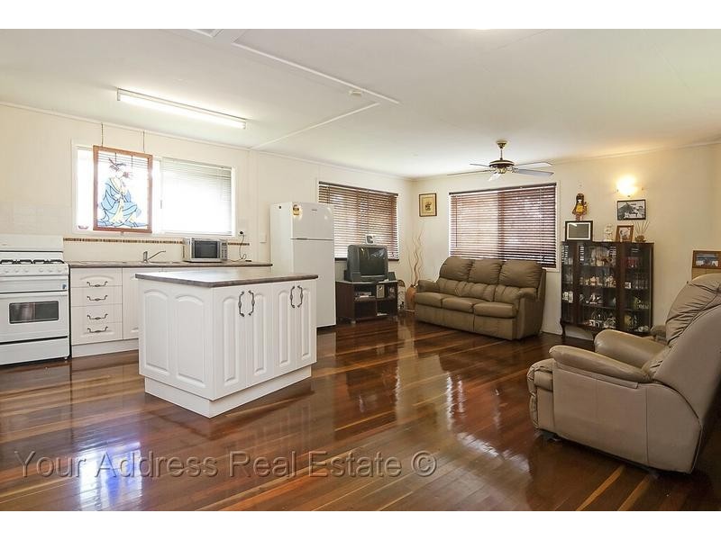 18 Modillion St, Woodridge QLD 4114