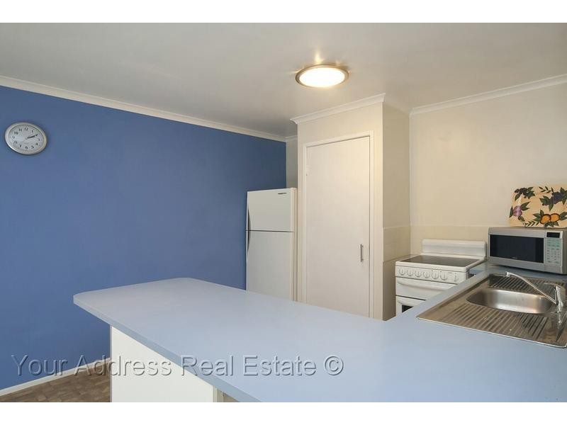 31 Cresthill Avenue, Regents Park QLD 4118