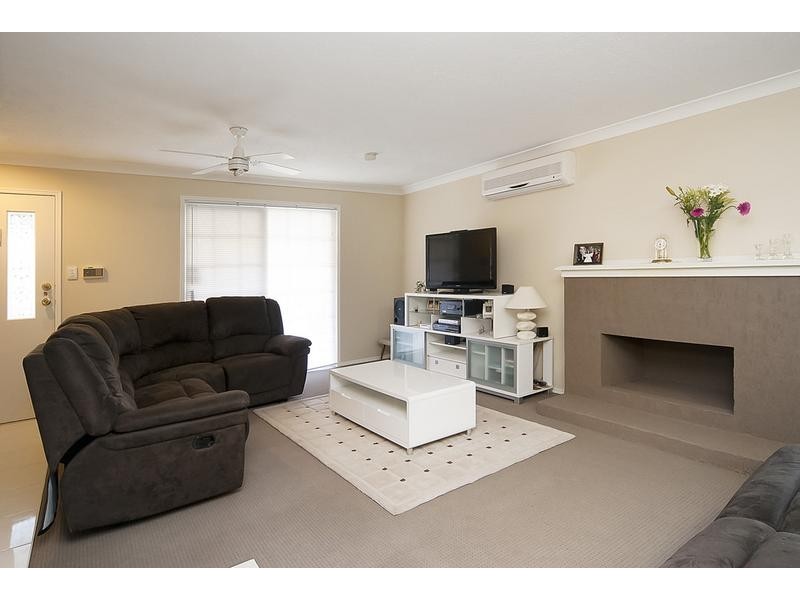 25 Arbour Way, Regents Park QLD 4118