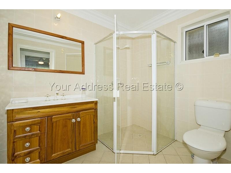 25 Arbour Way, Regents Park QLD 4118