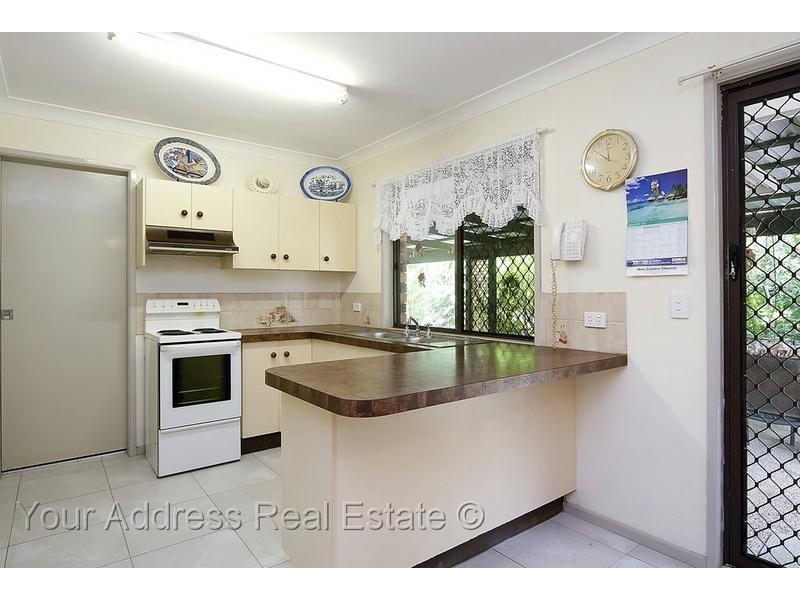 7 Watling St, Hillcrest QLD 4118