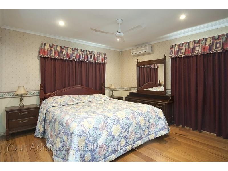 1 Bushlark Street, Crestmead QLD 4132