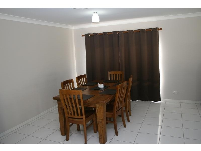 34 St Johns Way, Boronia Heights QLD 4124