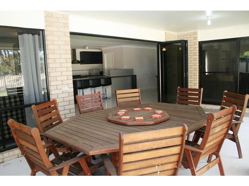 34 St Johns Way, Boronia Heights QLD 4124