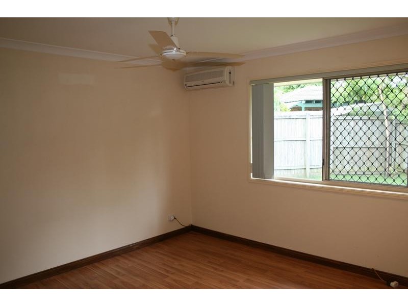 17 Barron Court, Hillcrest QLD 4118
