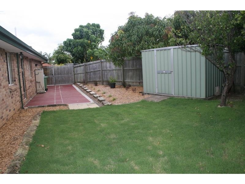 17 Barron Court, Hillcrest QLD 4118