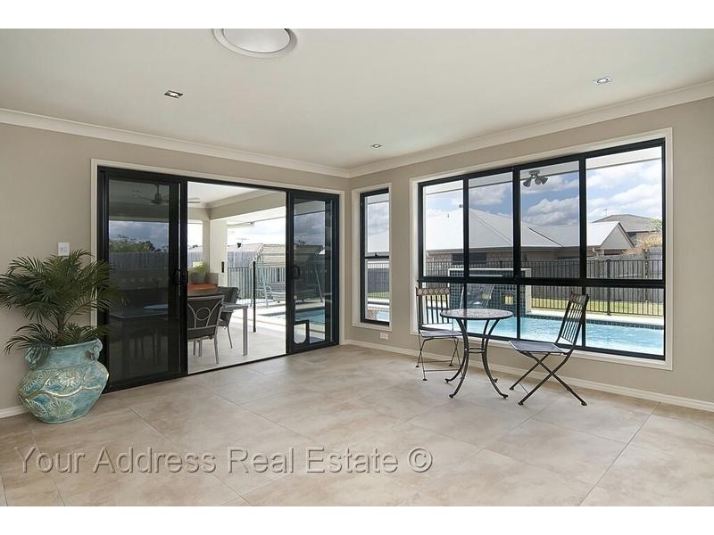 133 Wallum Drive, Parkinson QLD 4115