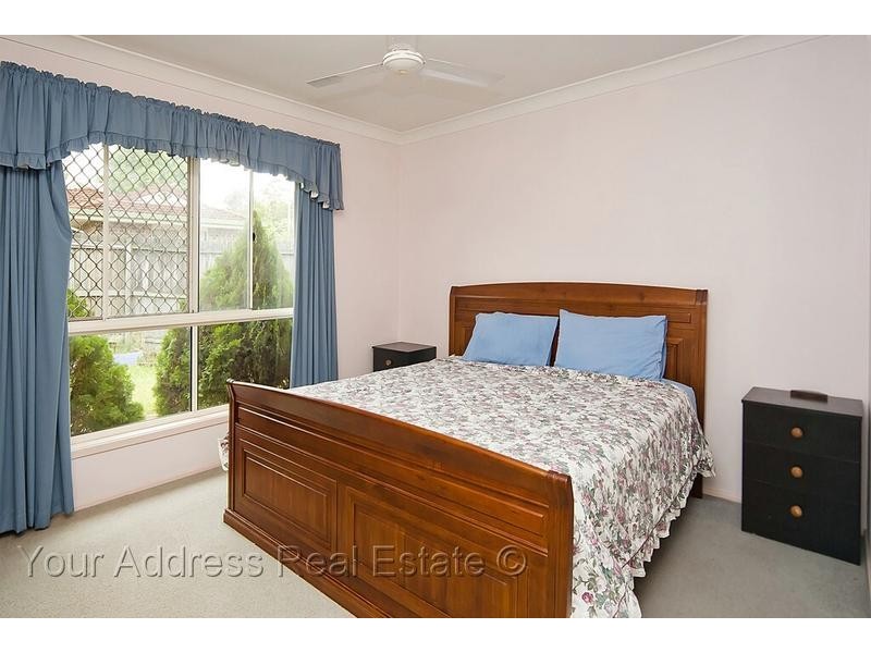 76 Solandra Circuit, Regents Park QLD 4118