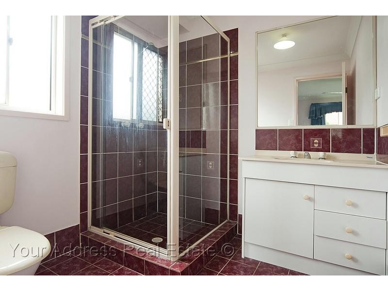 76 Solandra Circuit, Regents Park QLD 4118